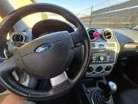 Gebraucht Ford Fiesta 80 PS (58 kW) 2007 Silber Kleinwagen