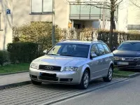 Gebraucht Audi A4 105 PS (77 kW) 2004 Grau Kleinwagen