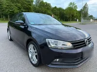 Gebraucht VW Jetta 125 PS (91 kW) 2015 Blau Limousine