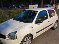 Gebraucht Renault Clio IV Expression 75 PS (55 kW) 2012 Weiß Kleinwagen