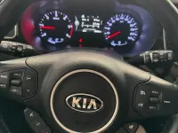 Gebraucht Kia Carens 141 PS (103 kW) 2016 Andere farben Van / Kleinbus