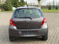Gebraucht Toyota Yaris Edition 99 PS (72 kW) 2011 Grau Kleinwagen