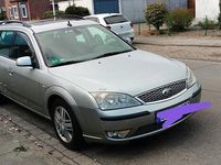 Gebraucht Ford Mondeo Ghia 131 PS (96 kW) 2005 Silber Kombi
