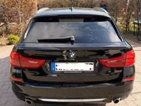 Gebraucht BMW 520 Luxury Line 190 PS (139 kW) 2019 Schwarz Kombi