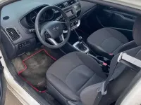 Gebraucht Kia Rio Start 84 PS (61 kW) 2014 Weiß Limousine