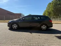 Gebraucht Opel Astra Edition 116 PS (85 kW) 2016 Grau Kombi