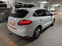 Gebraucht Porsche Cayenne 245 PS (180 kW) 2012 Weiß SUV