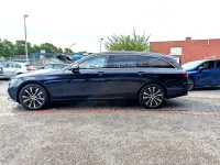 Gebraucht Mercedes E300 Avantgarde 306 PS (225 kW) 2022 Blau Kombi
