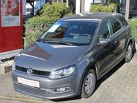 Gebraucht VW Polo LOUNGE 75 PS (55 kW) 2015 Grau (metallic) Limousine