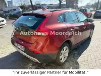 Gebraucht Volvo V40 CC Momentum 114 PS (83 kW) 2013 Rot Kombi