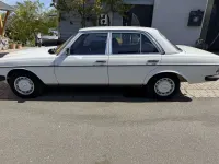 Gebraucht Mercedes 200 101 PS (74 kW) 1978 Weiß Limousine