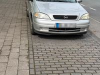 Gebraucht Opel Astra 101 PS (74 kW) 2000 Silber Limousine