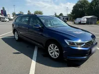 Gebraucht VW Passat 150 PS (110 kW) 2019 Blau Kombi