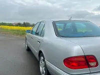 Gebraucht Mercedes E320 224 PS (164 kW) 1999 Silber Limousine