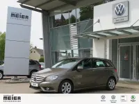 Gebraucht Mercedes B200 156 PS (114 kW) 2013 Silber Kleinwagen