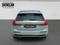 Używany Volvo V60 Plus 197 KM (144 kW) 2025 Szary Kombi