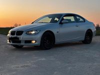Gebraucht BMW 320 170 PS (125 kW) 2007 Andere farben Coupé