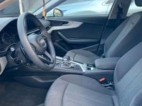 Gebraucht Audi A4 Sport 190 PS (139 kW) 2017 Weiß Kombi