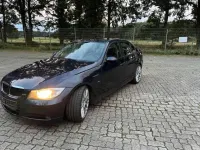 Gebraucht BMW 320 150 PS (110 kW) 2005 Blau Limousine