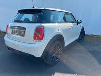 Gebraucht Mini ONE 75 PS (55 kW) 2016 Weiß Kleinwagen