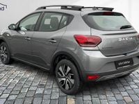 Neu Dacia Sandero Expression 91 PS (66 kW) 2025 Grau / dolomitgrau SUV