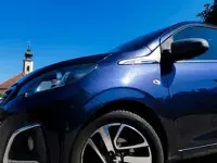 Gebraucht Peugeot 108 Active 82 PS (60 kW) 2014 Blau Limousine