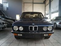 Gebraucht BMW 525 150 PS (110 kW) 1981 Blau Limousine