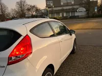 Gebraucht Ford Fiesta Trend 60 PS (44 kW) 2011 Weiß Coupé