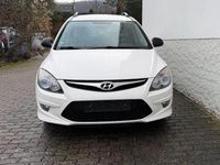Gebraucht Hyundai i30 Edition 109 PS (80 kW) 2012 Weiß Kombi
