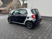 Gebraucht Smart ForFour Passion 71 PS (52 kW) 2014 Schwarz Kleinwagen