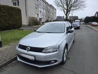 Gebraucht VW Jetta Match 105 PS (77 kW) 2013 Silber Limousine