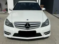 Gebraucht Mercedes C180 Avantgarde 156 PS (114 kW) 2012 Weiß Limousine