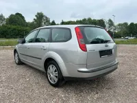 Używany Ford Focus Fun X 109 KM (80 kW) 2007 Srebrny Kombi