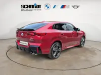 Gebraucht BMW X2 Luxury Line 300 PS (220 kW) 2025 (rot)  fire red SUV