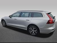 Gebraucht Volvo V60 Core 163 PS (119 kW) 2025 Silber Kombi