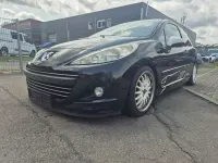 Gebraucht Peugeot 207 Premium 95 PS (69 kW) 2010 Farbe schwarz obsidien Kleinwagen