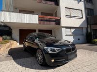 Gebraucht BMW 118 Sport Line 142 PS (104 kW) 2014 Schwarz Kleinwagen