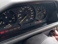 Gebraucht Mercedes E260 160 PS (117 kW) 1987 Blau Limousine