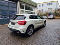 Gebraucht Mercedes GLA220 AMG line 170 PS (125 kW) 2015 Weiß SUV