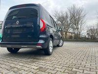 Neu Renault Kangoo Techno 131 PS (96 kW) 2026 Blau Van / Kleinbus