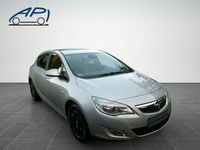 Gebraucht Opel Astra Edition 116 PS (85 kW) 2011 Silber Limousine