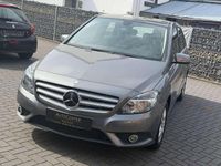 Gebraucht Mercedes B180 122 PS (89 kW) 2014 Grau Van / Kleinbus