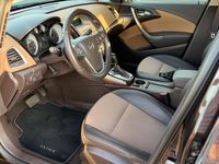 Gebraucht Opel Astra 169 PS (124 kW) 2013 Braun Limousine