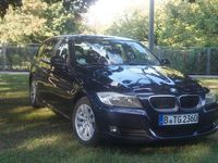 Gebraucht BMW 318 143 PS (105 kW) 2010 Blau Kombi