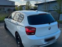 Gebraucht BMW 116 Sport Line 170 PS (125 kW) 2012 Weiß Kleinwagen