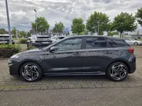 Neu Hyundai i30 GO! 150 PS (110 kW) 2026 Cypress green Limousine