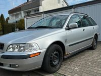 Gebraucht Volvo V40 122 PS (89 kW) 2002 Silber Kombi
