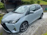 Gebraucht Toyota Yaris Style 101 PS (74 kW) 2018 Grau Limousine
