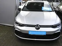 Gebraucht VW Golf VIII R-line 131 PS (96 kW) 2023 Reflexsilber Limousine