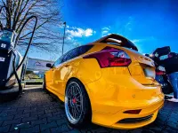 Gebraucht Ford Focus Sport 250 PS (183 kW) 2013 Gelb Limousine